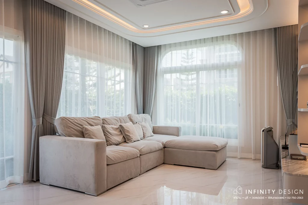 มุมนั่งเล่นตกแต่งด้วยผ้าม่าน 2 ชั้น @ Grandio สุขสวัสดิ์-พระราม 3 | Infinity Design มุมนั่งเล่นตกแต่งด้วยผ้าม่าน 2 ชั้น @ Grandio สุขสวัสดิ์-พระราม 3