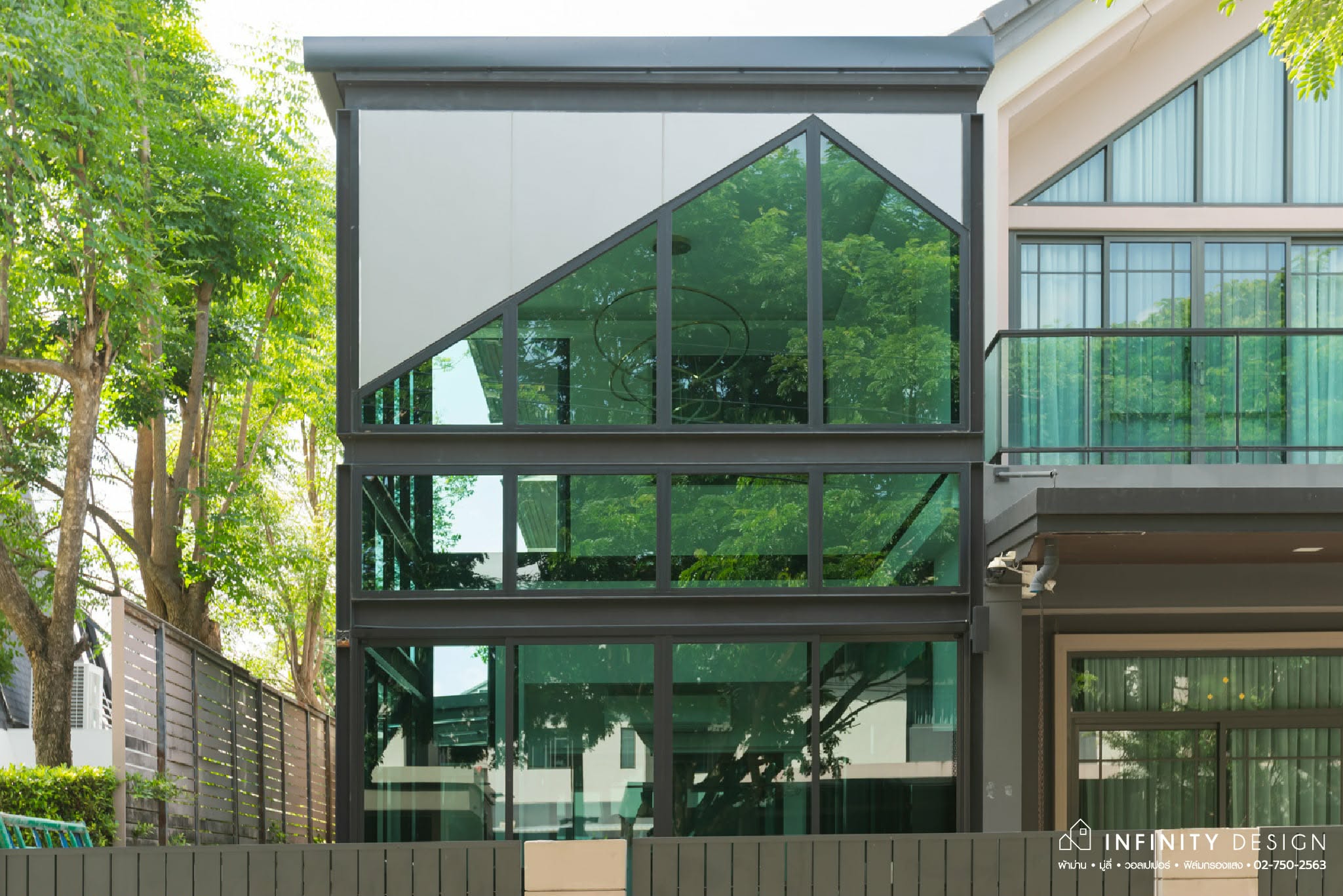 หลังติดฟิล์ม